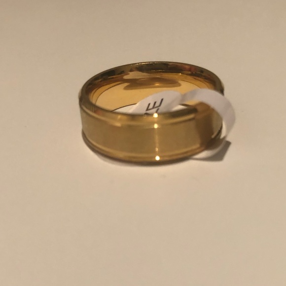Men/Women Stainless Steel Titanium Ring Gold - Picture 3 of 6